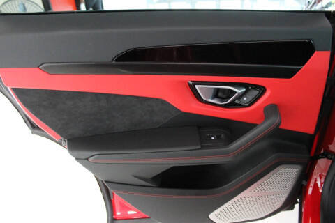 2023 Lamborghini Urus S