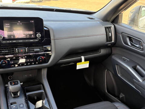 2025 Nissan Pathfinder Rock Creek