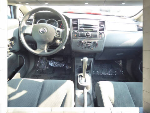 2011 Nissan Versa 1.8 S