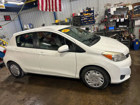 2013 Toyota Yaris 5-Door L