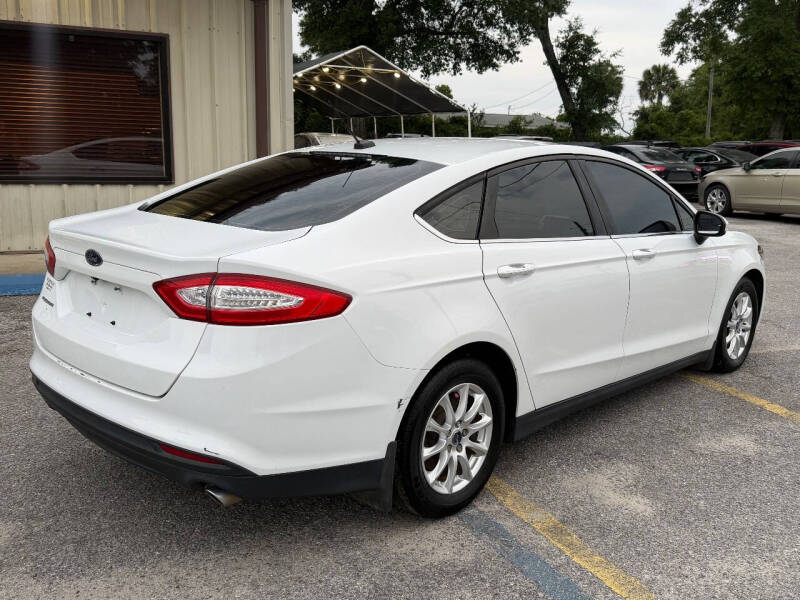 2015 Ford Fusion S