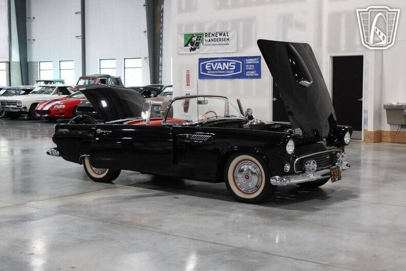 1956 Ford Thunderbird