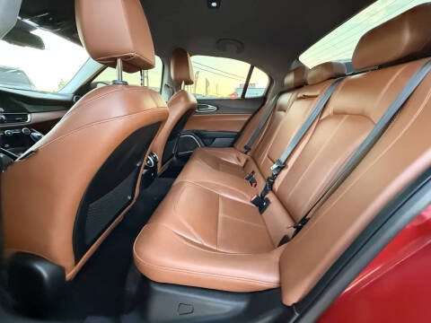 2019 Alfa Romeo Giulia Sport