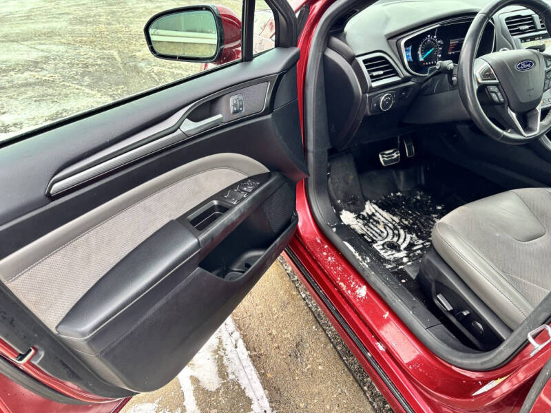 2017 Ford Fusion V6 Sport