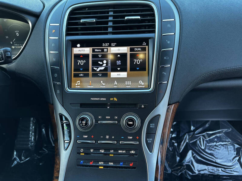 2019 Lincoln Nautilus Reserve