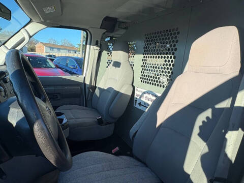 2010 Ford E-Series E-250
