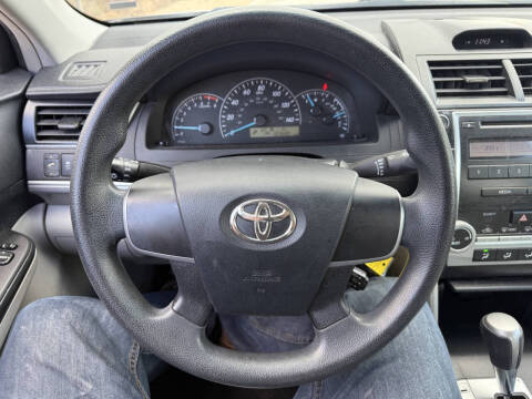 2012 Toyota Camry SE