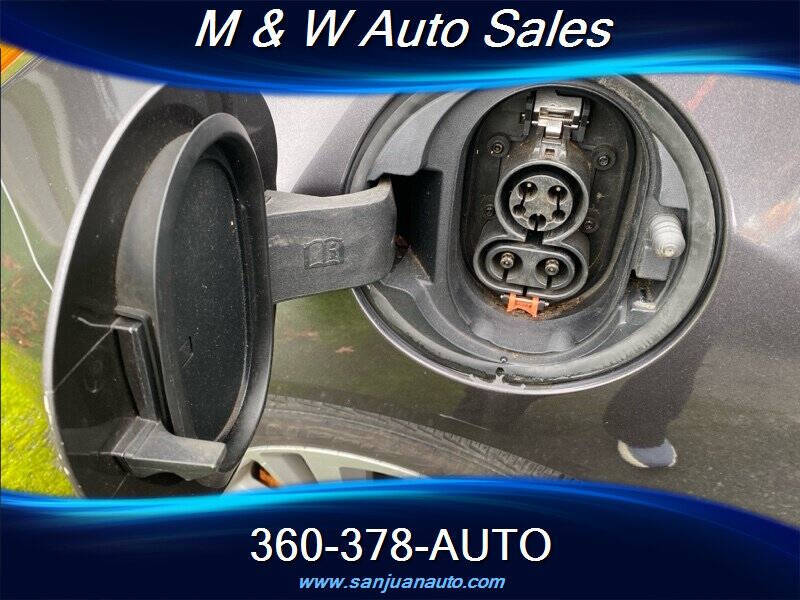 2014 Chevrolet Spark EV 2LT