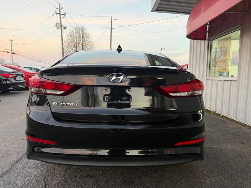 2017 Hyundai Elantra