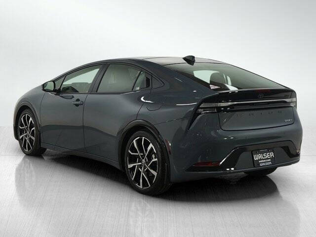 2025 Toyota Prius Plug-in Hybrid