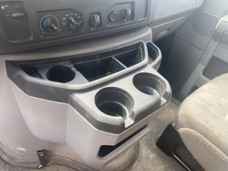 2016 Ford E-Series E-350 SD