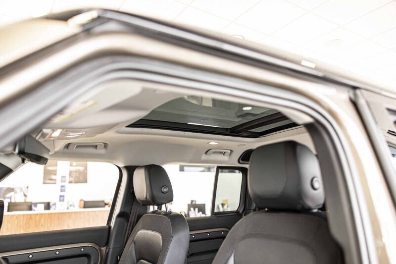 2020 Land Rover Defender 110 HSE