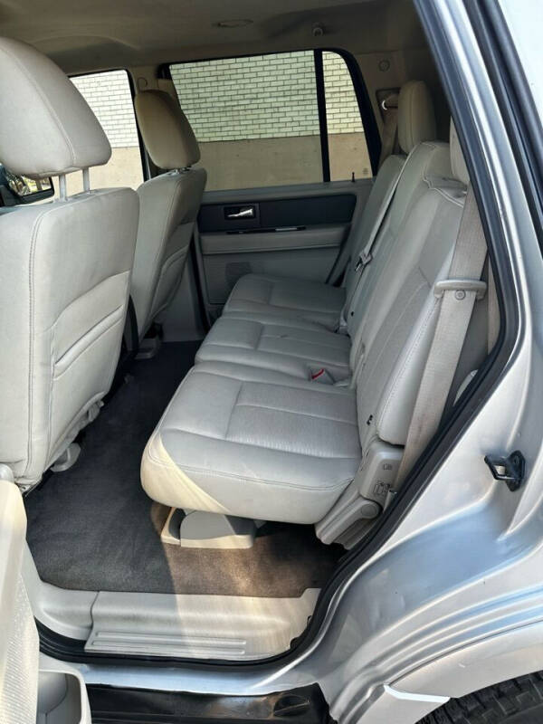 2010 Ford Expedition XLT