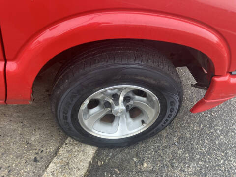 2000 Chevrolet S-10 LS Xtreme