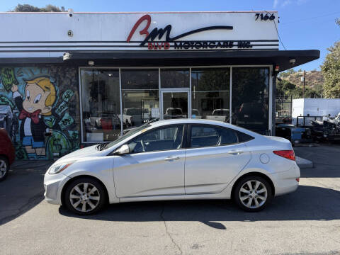 2012 Hyundai Accent GLS