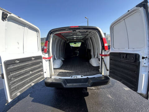 2020 Chevrolet Express 2500