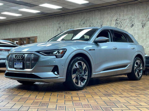 2022 Audi e-tron quattro Premium Plus