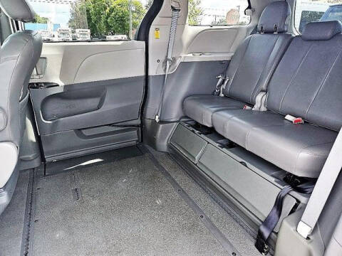 2014 Toyota Sienna