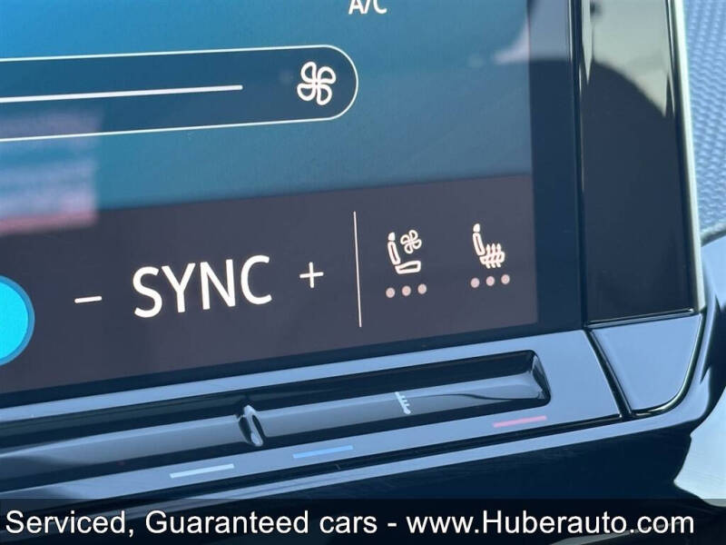 2024 Volkswagen Atlas Cross Sport SEL 4Motion