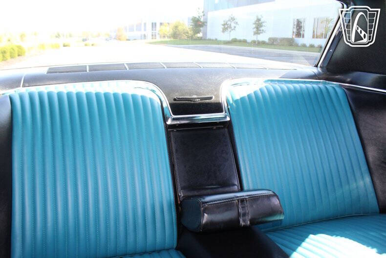 1965 Ford Thunderbird