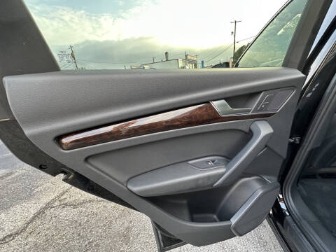 2018 Audi Q5 2.0T quattro Premium Plus