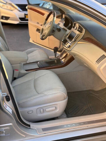 2011 Toyota Avalon Limited