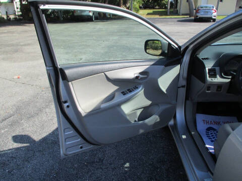 2011 Toyota Corolla LE