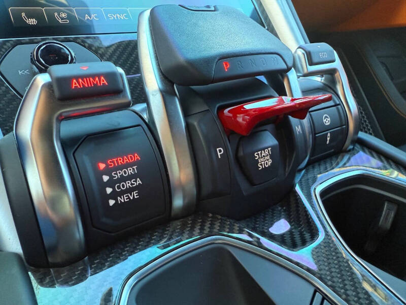 2023 Lamborghini Urus S