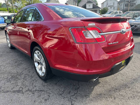 2010 Ford Taurus SHO
