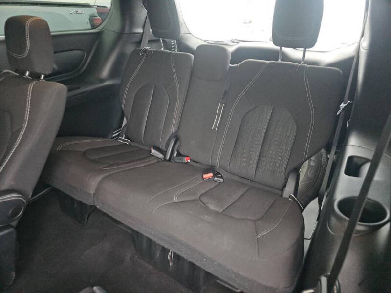 2023 Chrysler Pacifica Touring