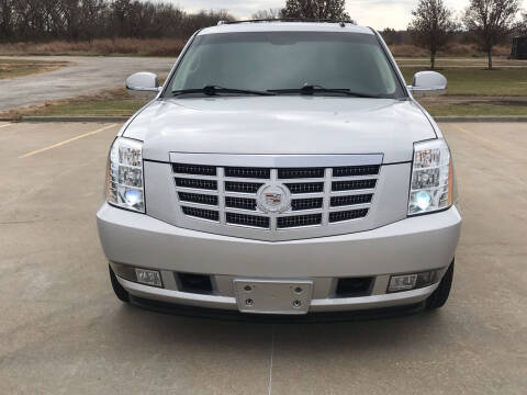 2011 Cadillac Escalade for sale at JB Motors in Kansas City MO