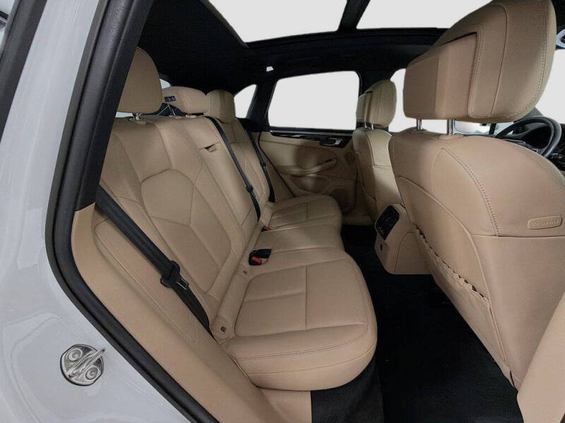 2023 Porsche Macan