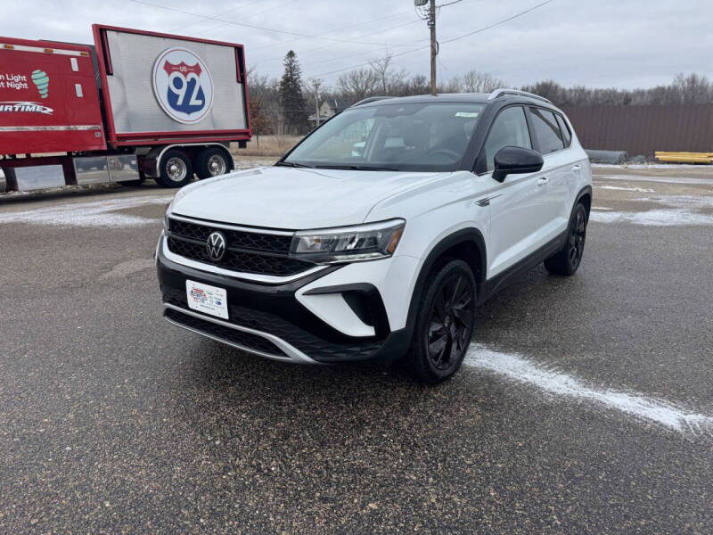 2024 Volkswagen Taos SE 4Motion