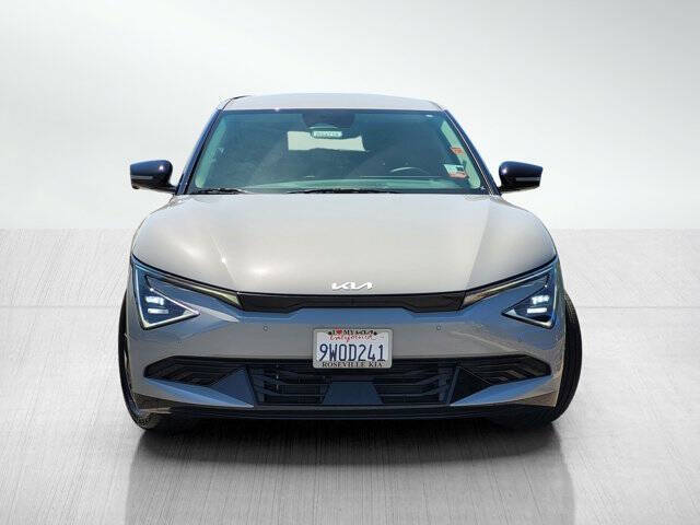 2025 Kia EV6 Wind