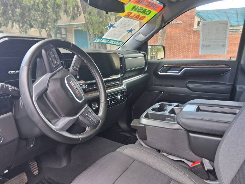 2023 GMC Sierra 1500 Elevation