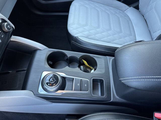 2024 Ford Escape Platinum