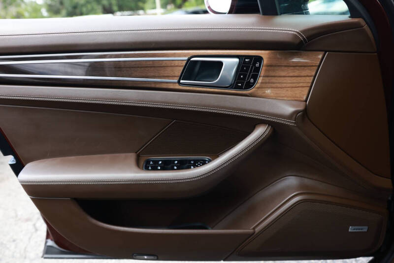 2019 Porsche Panamera
