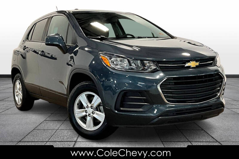 2022 Chevrolet Trax LS's photo