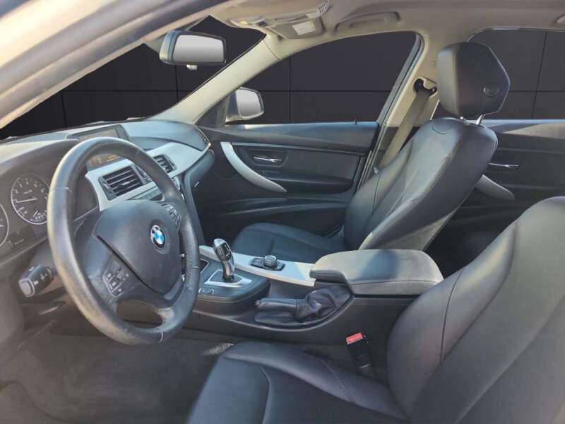 2016 BMW 3 Series 320i