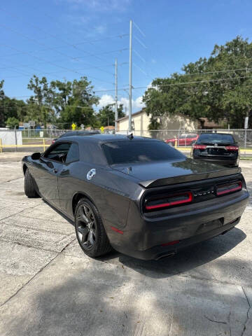 2015 Dodge Challenger SXT Plus
