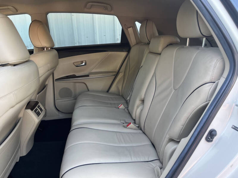 2014 Toyota Venza LE