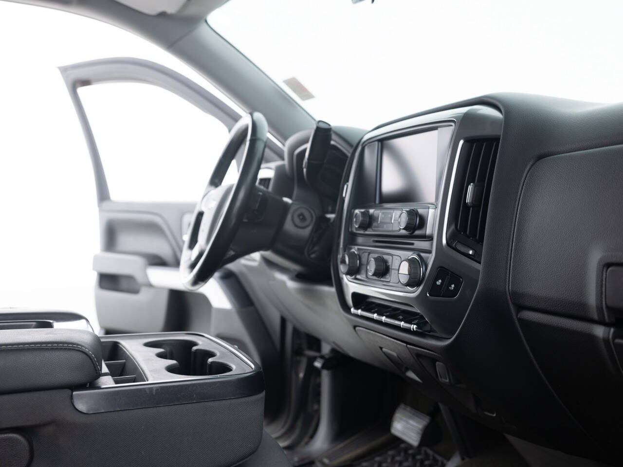 Used Car 2017 Chevrolet Silverado 1500  Lt Z71 4x4 4dr Crew Cab 5.8 Ft. Sb For Sale Under $30,000 In Coal City, Illinois