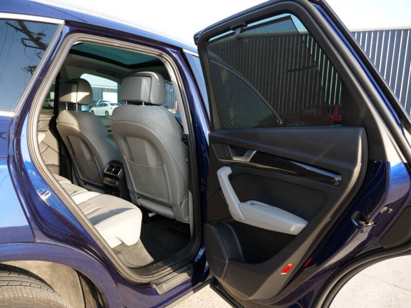 2018 Audi Q5 2.0T quattro Premium Plus