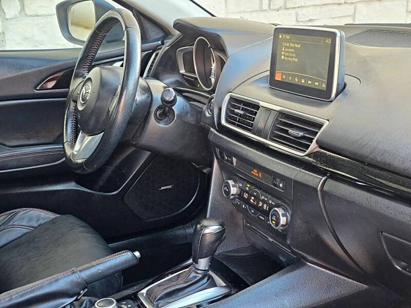 2015 Mazda MAZDA3 i Grand Touring