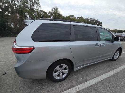 2020 Toyota Sienna LE 8-Passenger