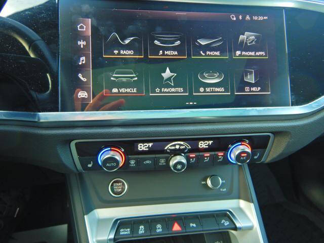 2024 Audi Q3 quattro S line Premium 45 TFSI