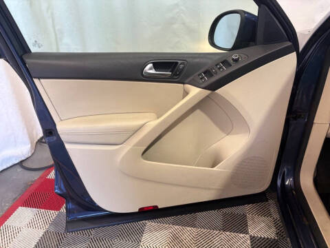 2011 Volkswagen Tiguan S