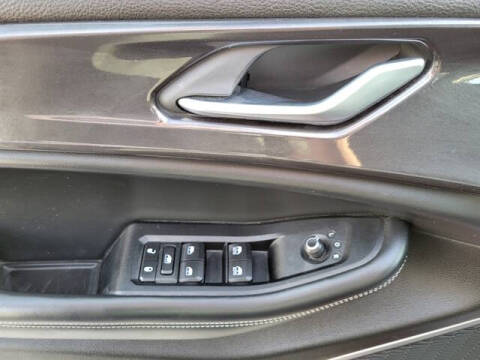 2022 Jeep Grand Cherokee L Laredo