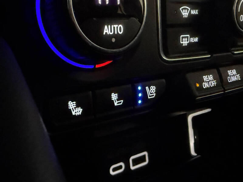 2021 Chevrolet Suburban High Country