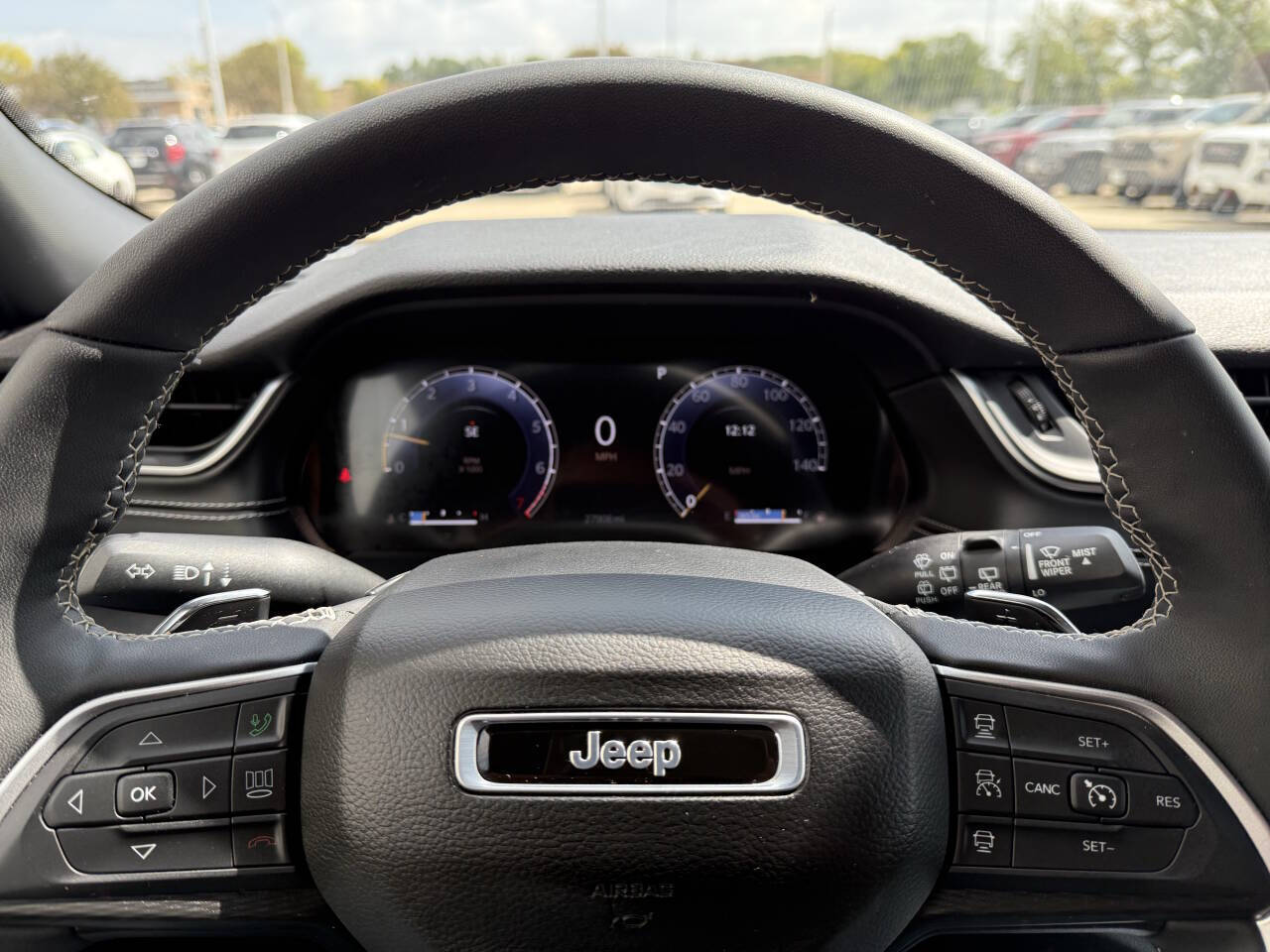 2024 Jeep Grand Cherokee Altitude photo 5